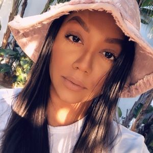 Meet your Posher, Brandi